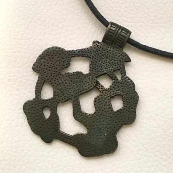 Trickster Loki's Binding Norse Viking Brassy Pendant - Picture 4 of 10